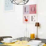 - Elegant Apartment Trieste